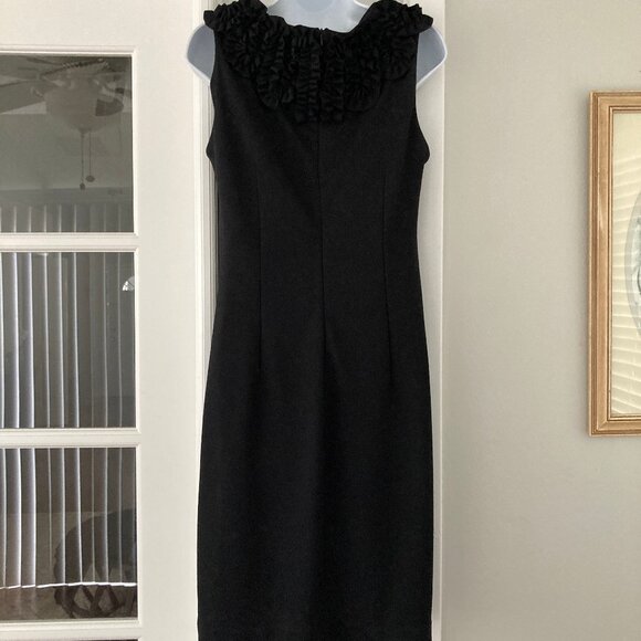 Adrienne Vittadini Black Sleeveless Knit Embossed Yolk Little Black Dress 10 - Picture 7 of 9